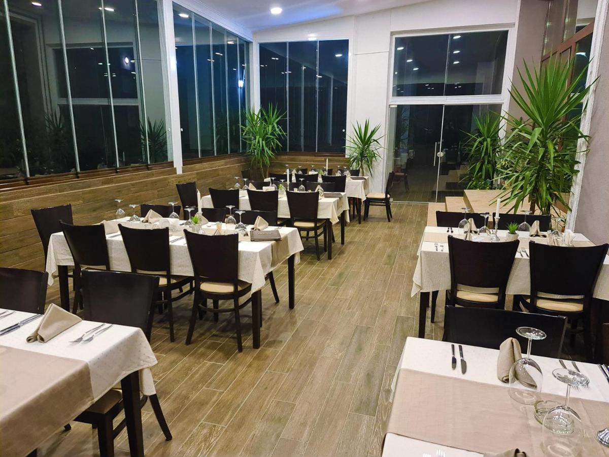 Hotel Orbita Шумен Экстерьер фото