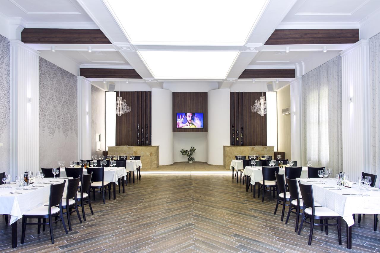 Hotel Orbita Шумен Экстерьер фото