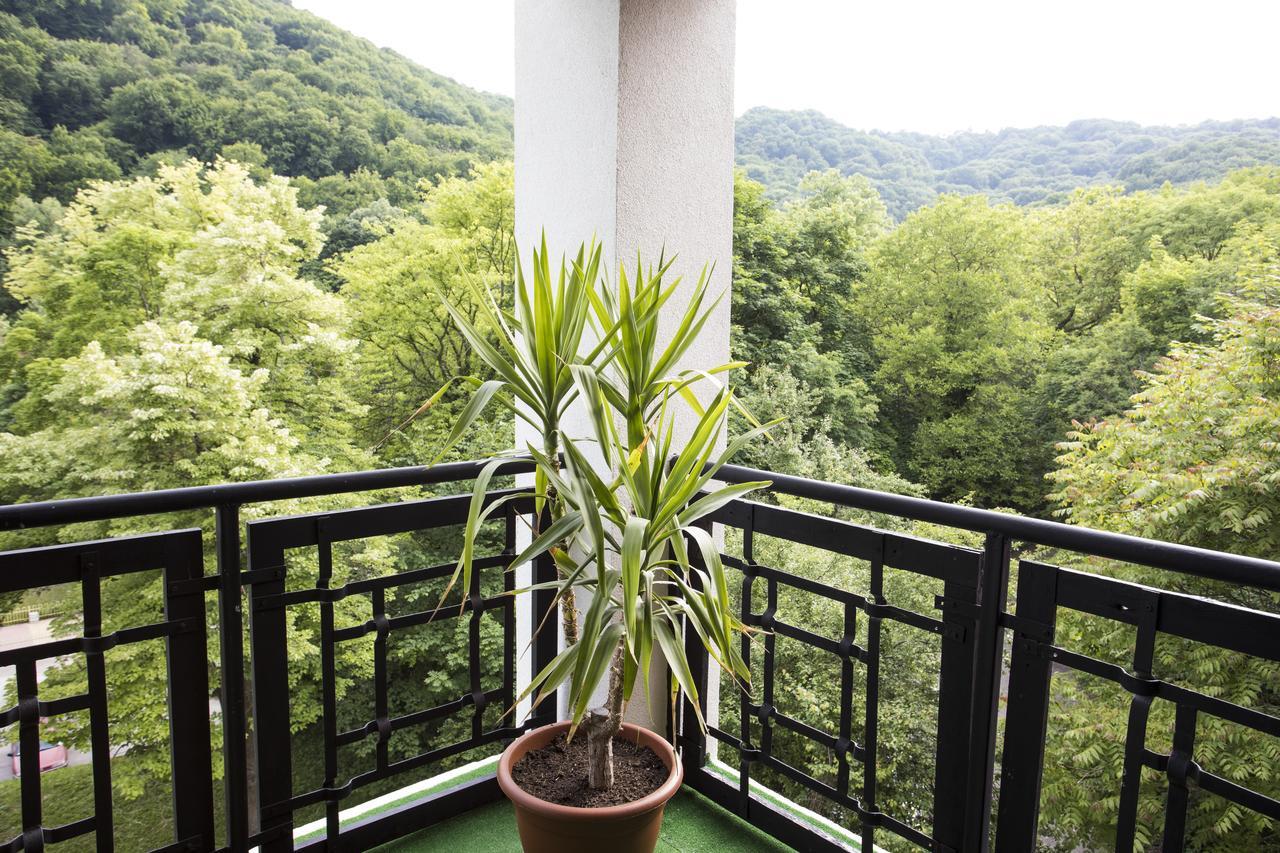 Hotel Orbita Шумен Экстерьер фото