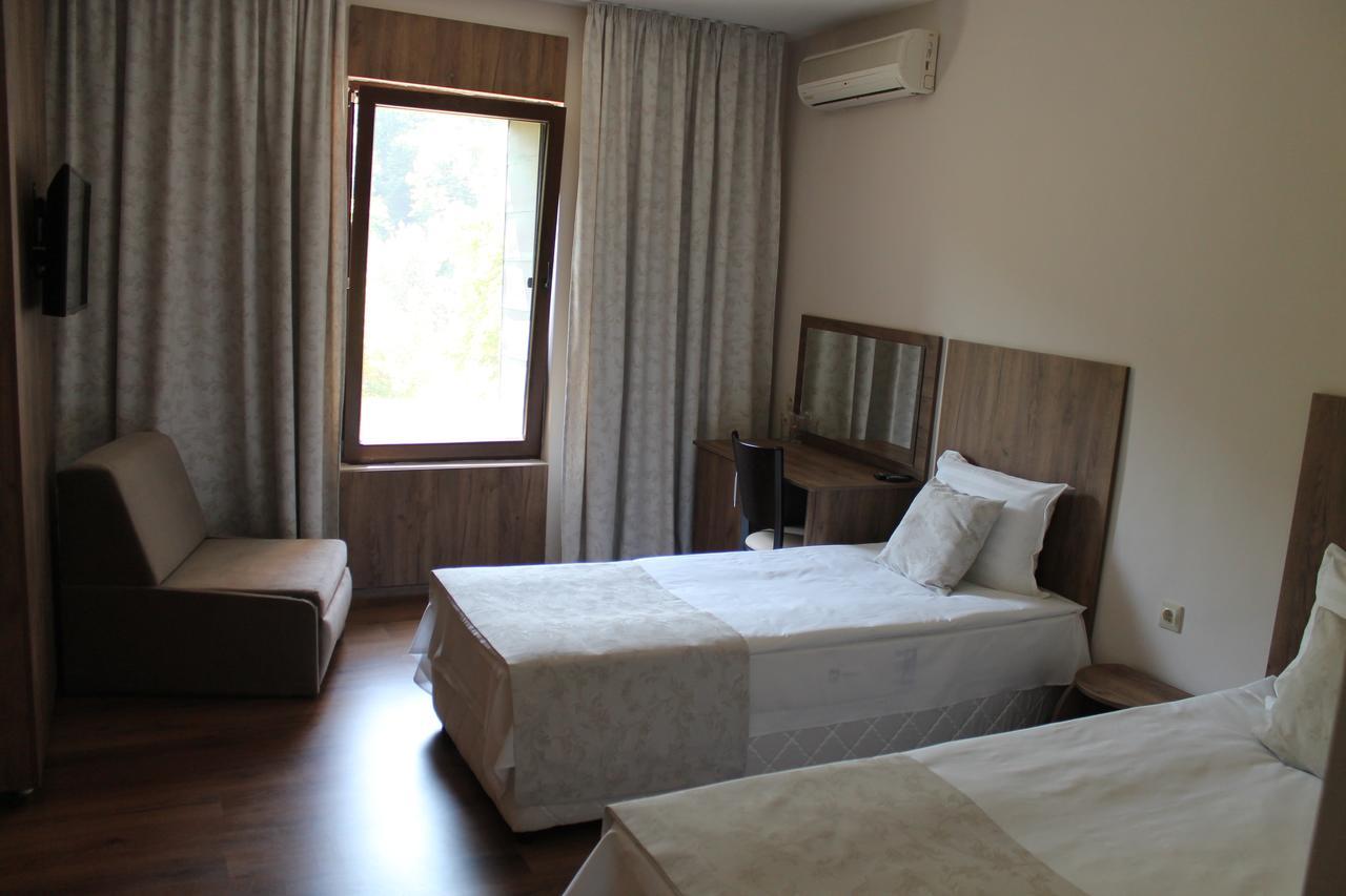 Hotel Orbita Шумен Экстерьер фото