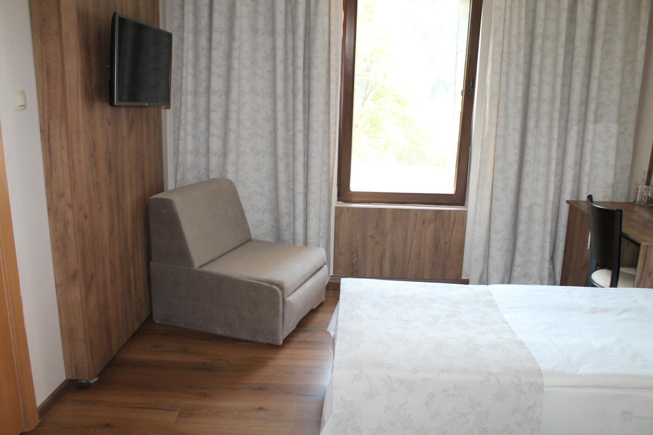 Hotel Orbita Шумен Экстерьер фото
