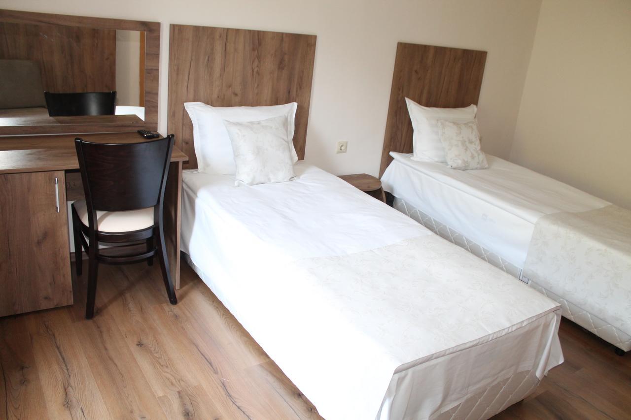 Hotel Orbita Шумен Экстерьер фото